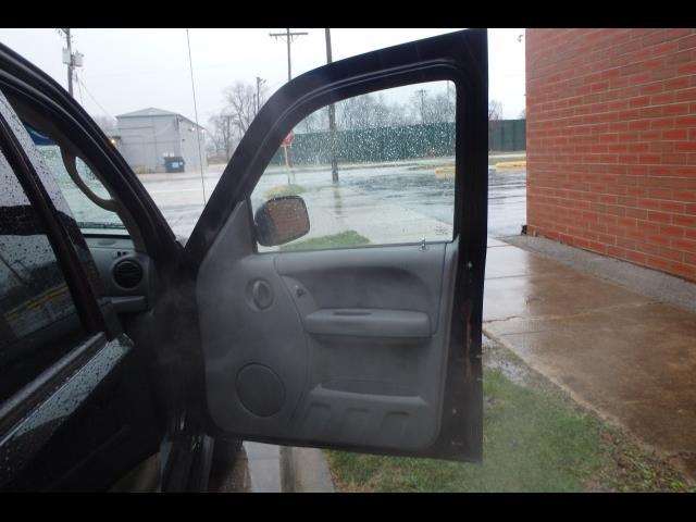 2005 Jeep Liberty Sport 4dr SUV